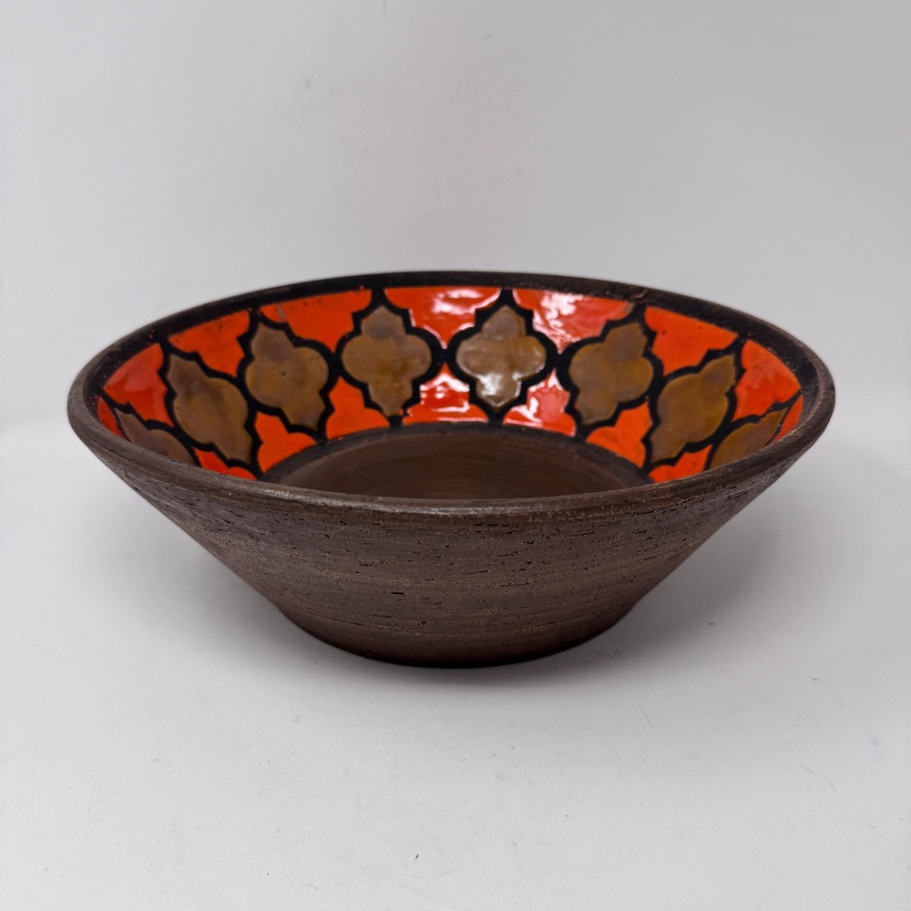 Bitossi for Raymor Piastrelle Large Bowl
Italian Mid-Century Modern Art Pottery